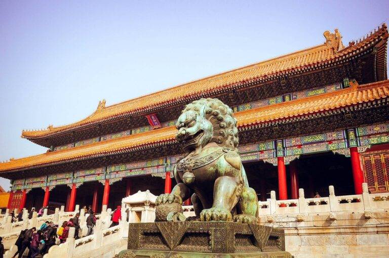 Preserving Cultural Heritage: The Importance of Responsible Tourism